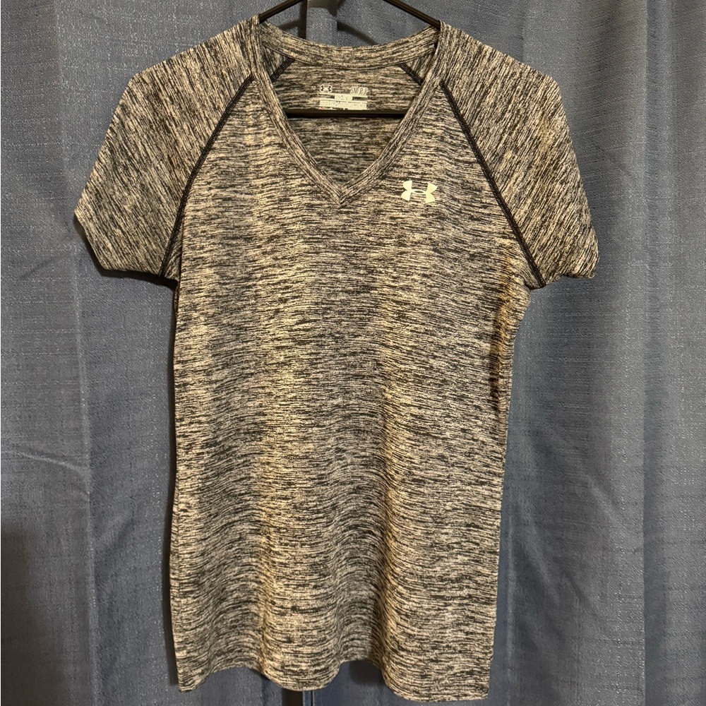 Under Armour Women's Black Heathered V-Neck Tee